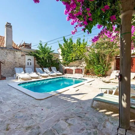 Apartment Romantica *