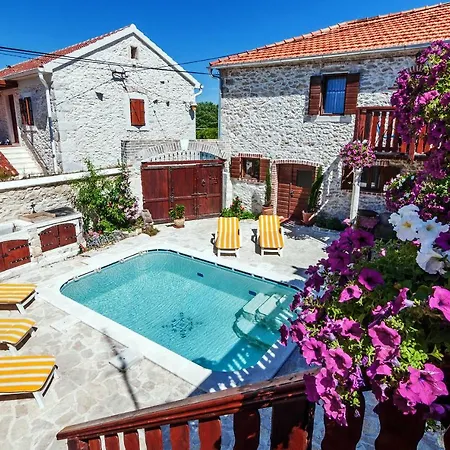 Romantica Apartment