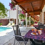 Apartment Romantica *