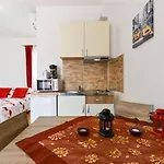 Romantica Apartment