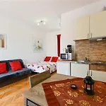 Apartment Romantica *